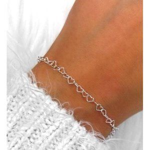 ❤18k White Gold Dainty Minimalist Heart to Heart Everyday Tennis Bracelet!!!❤